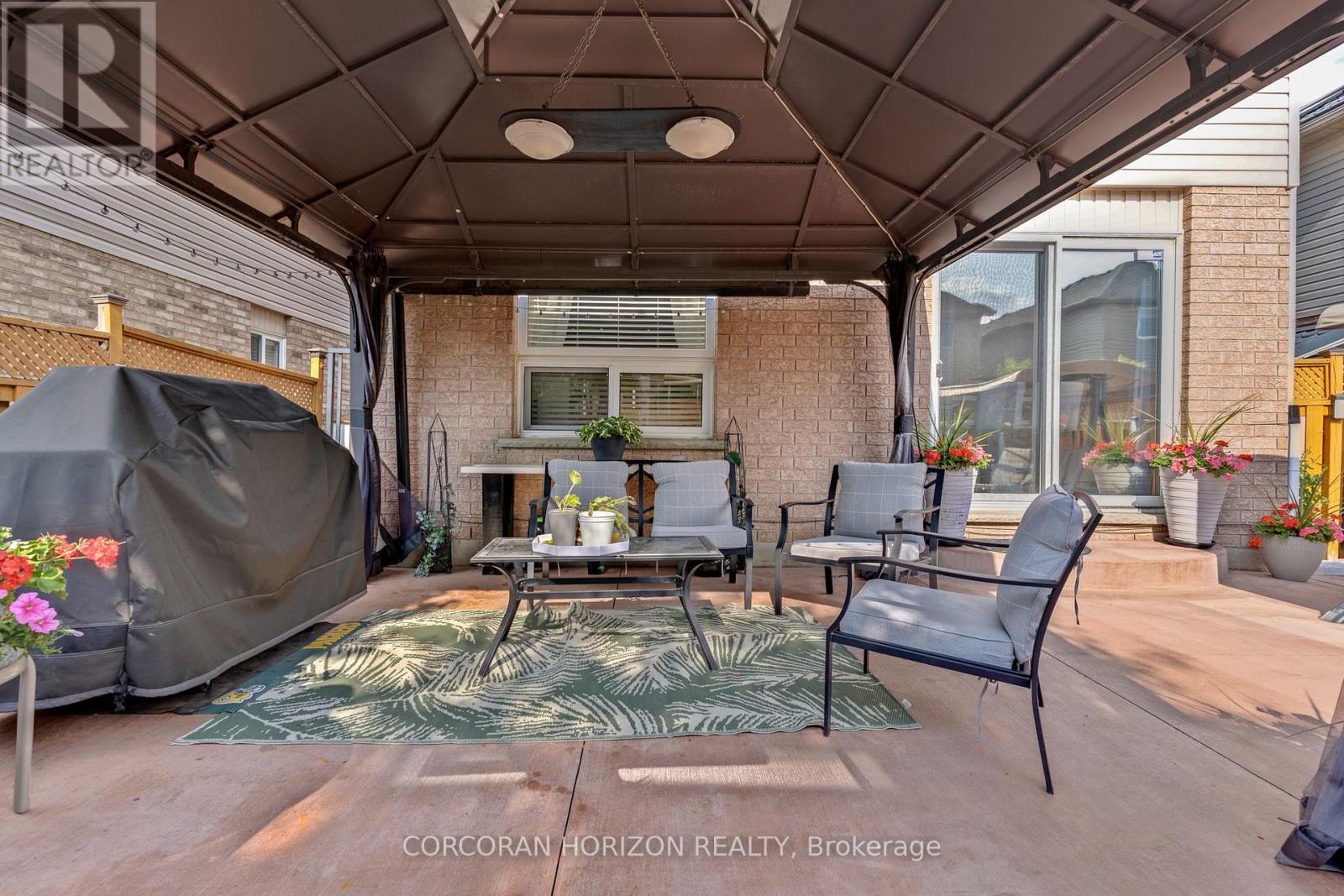 913 Copper Leaf Crescent, Kitchener, ON - Outdoor With Deck Patio Veranda With Exterior