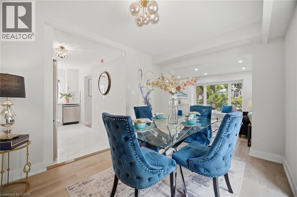 1345 Playford Road, Mississauga, ON - Indoor Photo Showing Dining Room