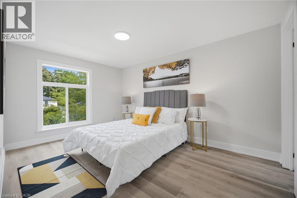 1345 Playford Road, Mississauga, ON - Indoor Photo Showing Bedroom