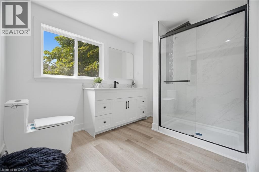 1345 Playford Road, Mississauga, ON - Indoor Photo Showing Bathroom