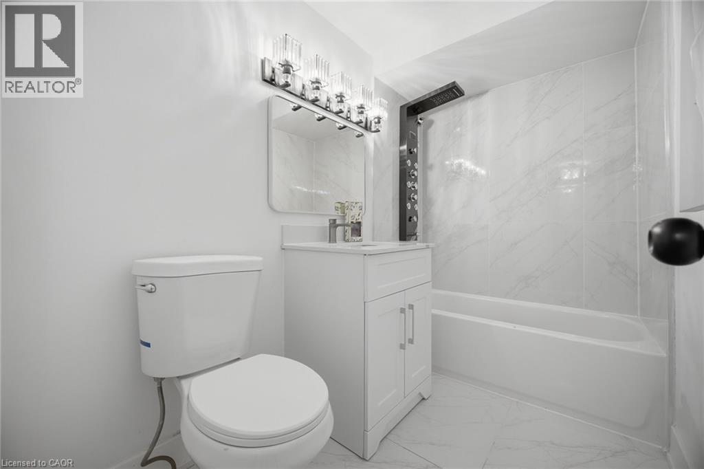 1345 Playford Road, Mississauga, ON - Indoor Photo Showing Bathroom