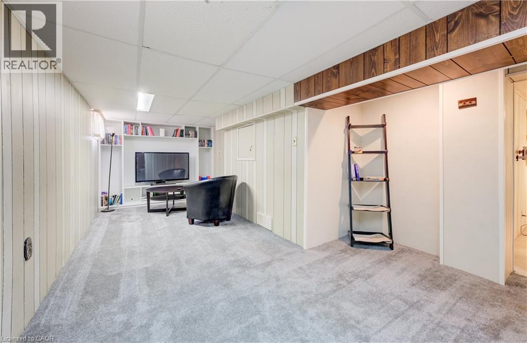34 St Clair Avenue, Kitchener, ON - Indoor
