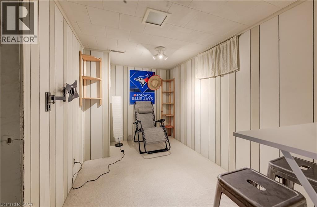 34 St Clair Avenue, Kitchener, ON - Indoor Photo Showing Other Room