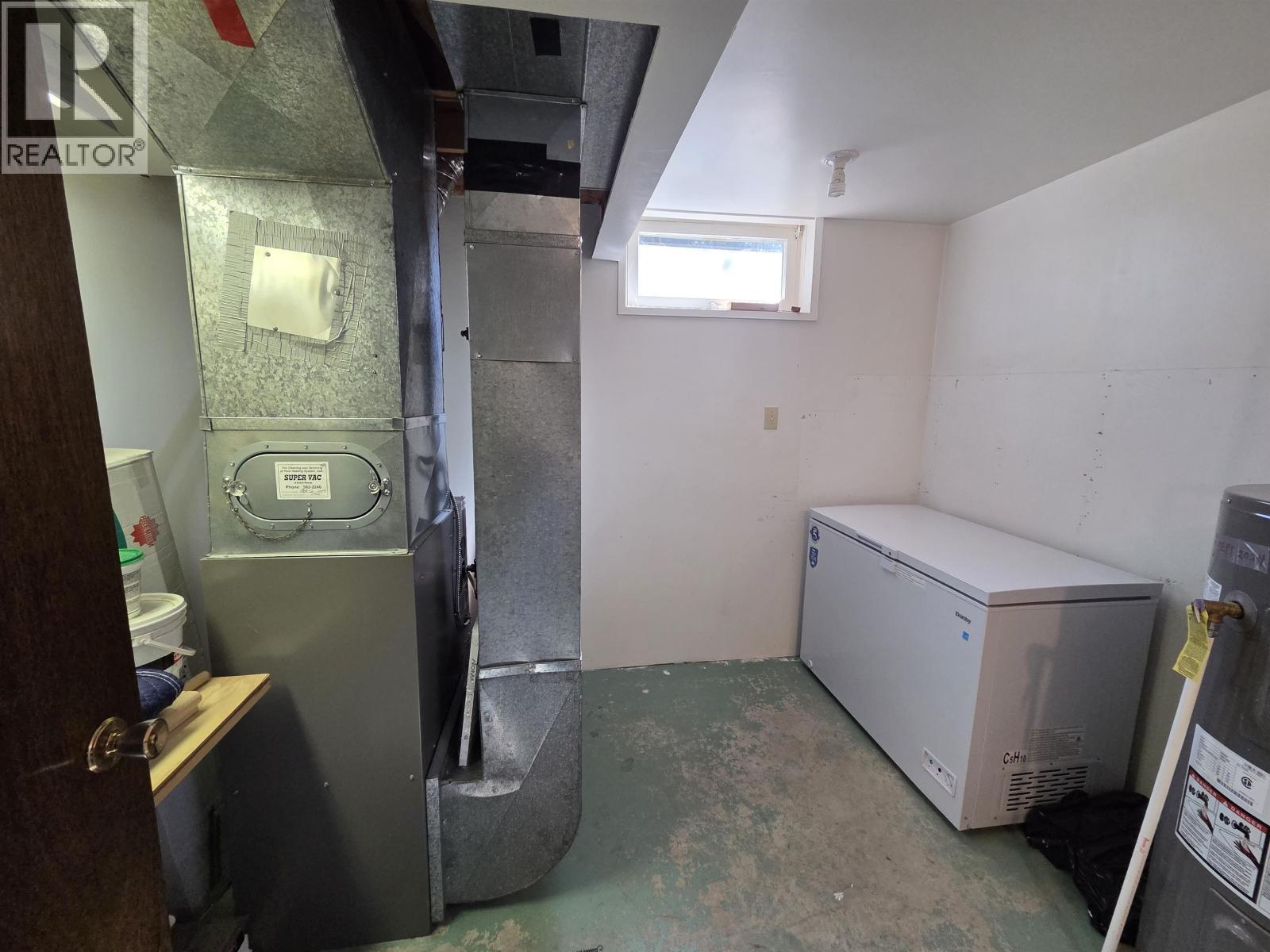 7078 Harvard Crescent, Prince George, BC - Indoor Photo Showing Laundry Room