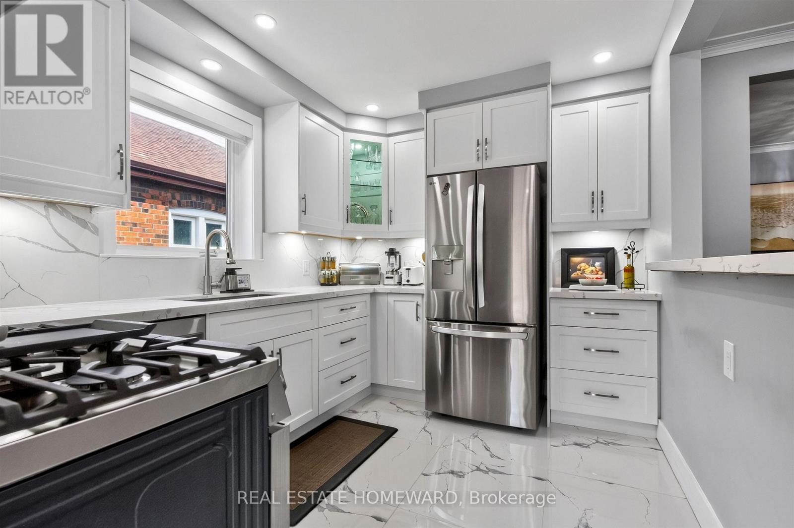 413 O'Connor Drive, Toronto, ON - Indoor Photo Showing Kitchen With Upgraded Kitchen