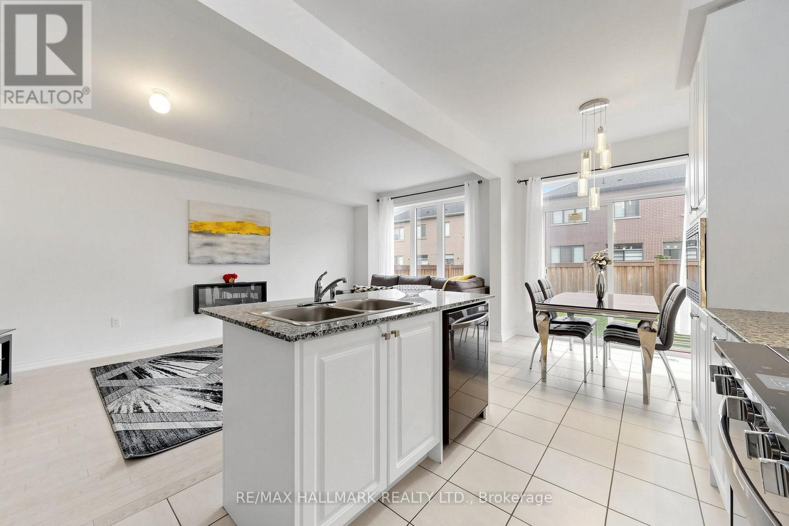 19 Conarty Crescent, Whitby, ON - Indoor