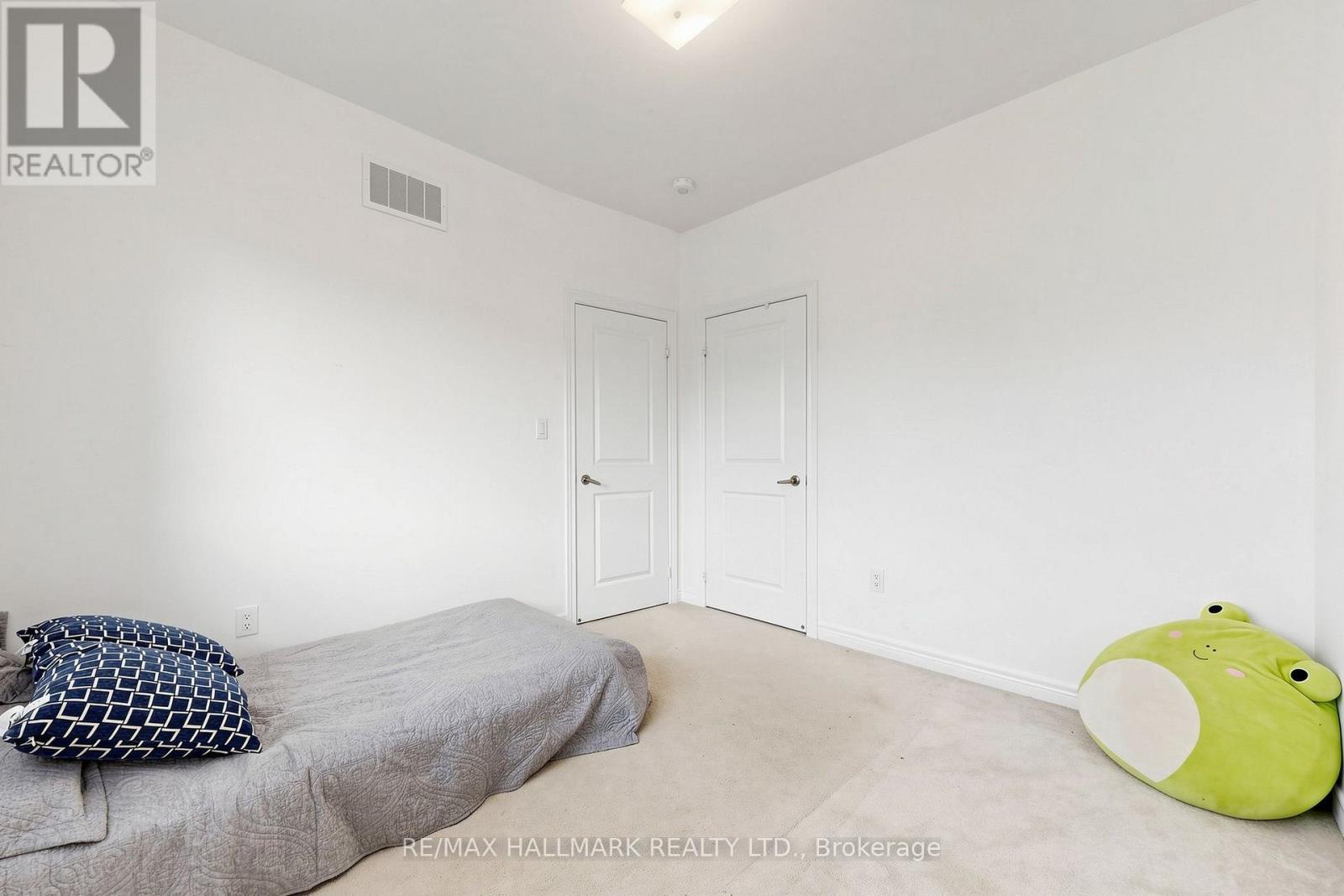 19 Conarty Crescent, Whitby, ON - Indoor Photo Showing Bedroom