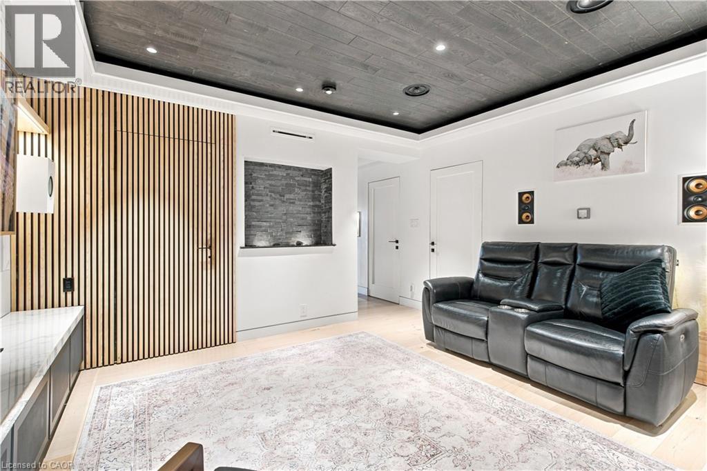 19 Grove Street, Hamilton, ON - Indoor