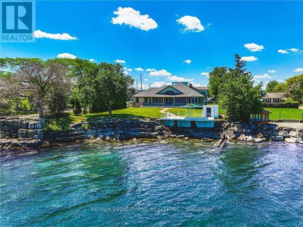 511 Glover Road, Hamilton, ON - Outdoor With Body Of Water