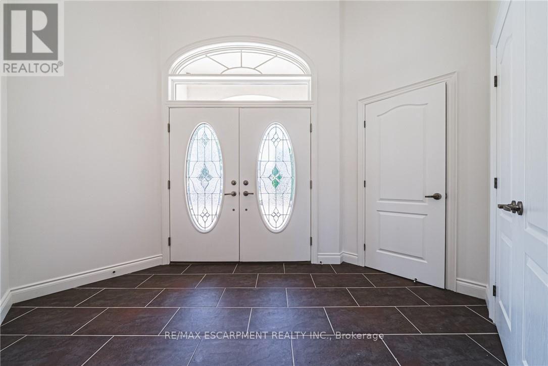 511 Glover Road, Hamilton, ON - Indoor Photo Showing Other Room