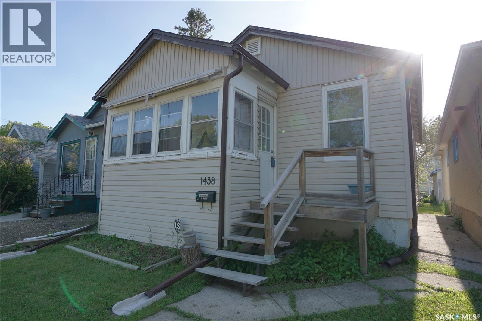 1438 Connaught Street, Regina, SK - Outdoor