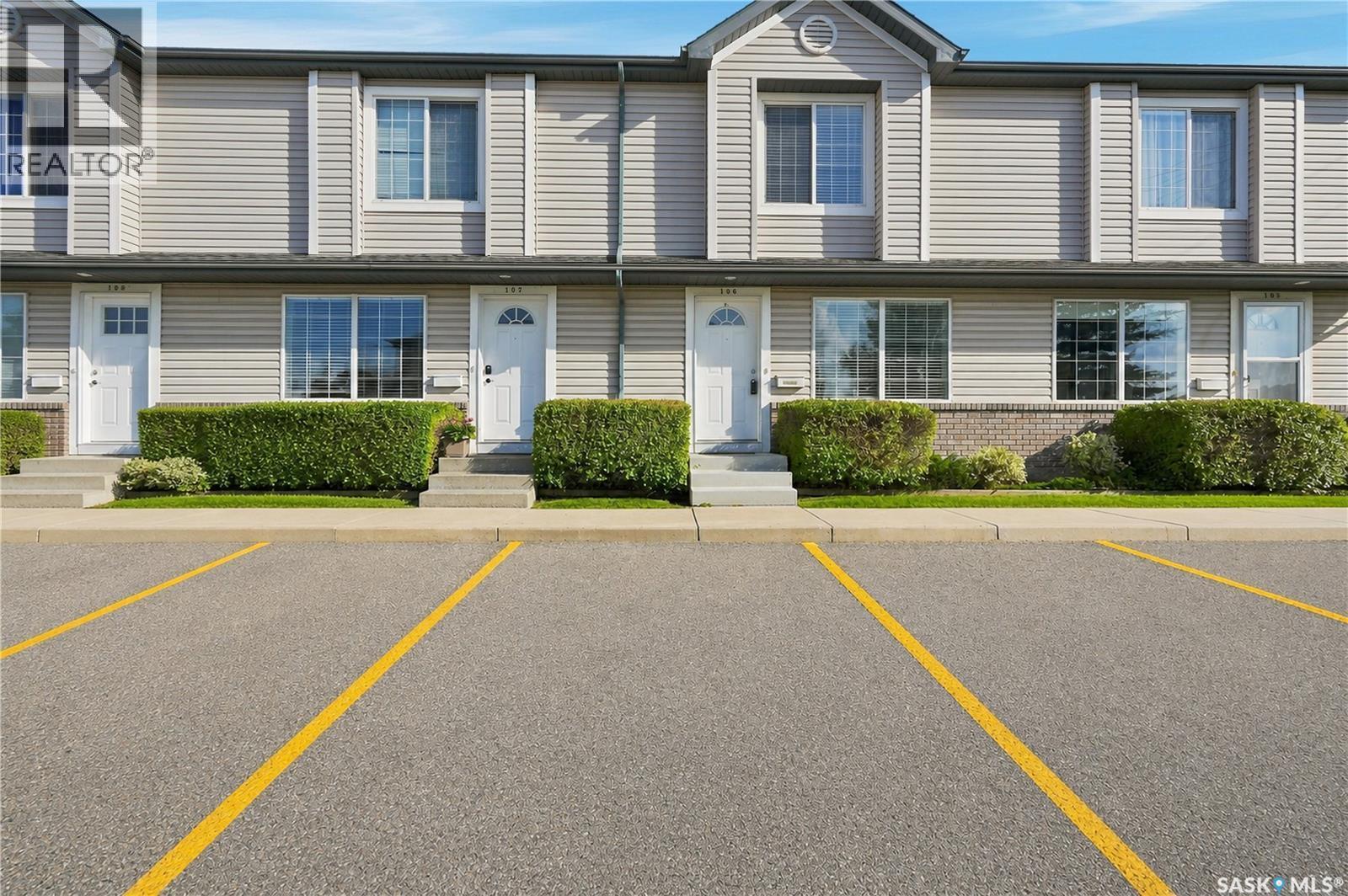 106 663 Beckett Crescent, Saskatoon, SK - Outdoor With Facade
