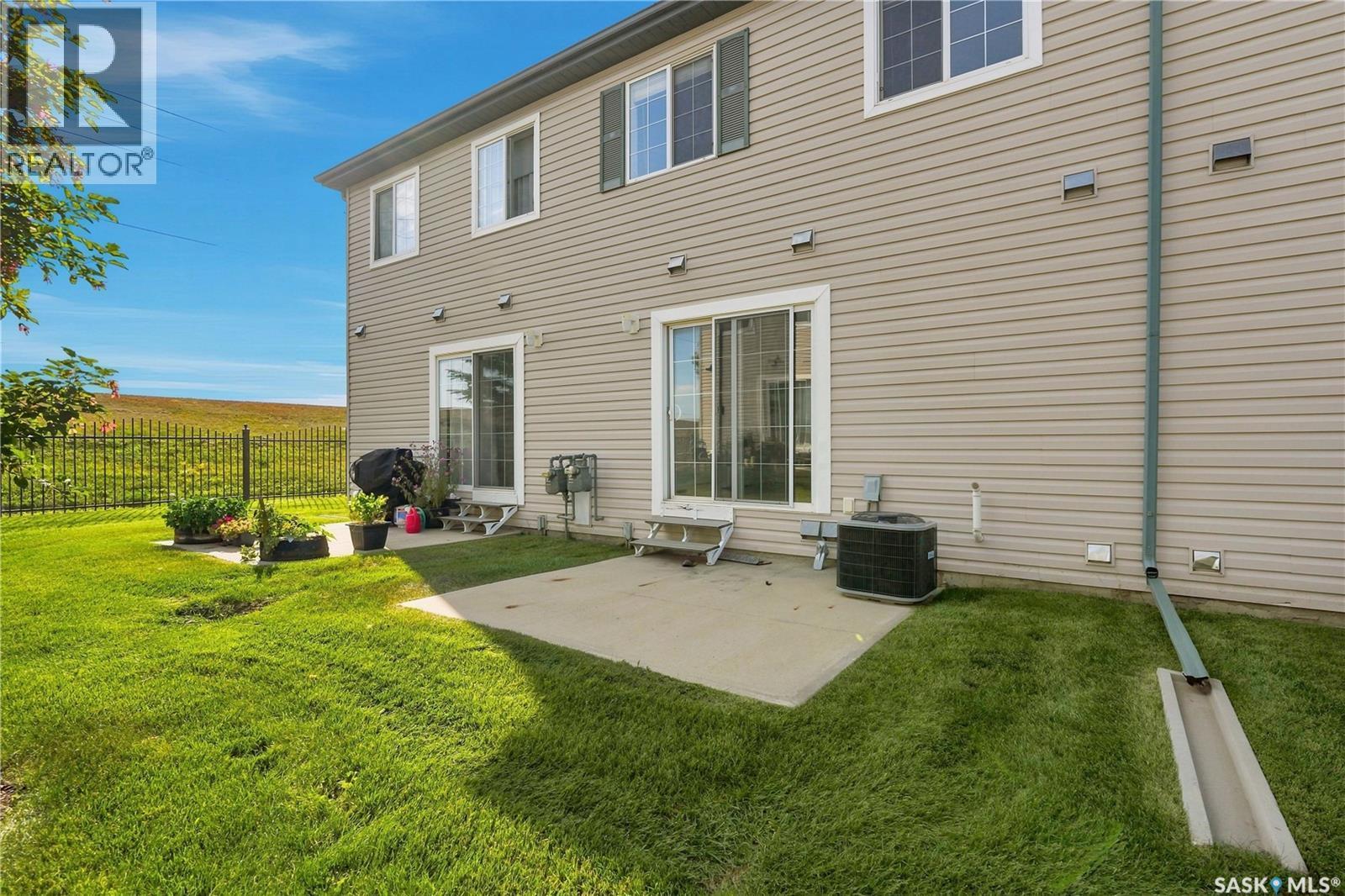 106 663 Beckett Crescent, Saskatoon, SK - Outdoor With Deck Patio Veranda