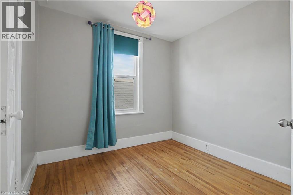 279 Ottawa Street S, Hamilton, ON - Indoor Photo Showing Other Room