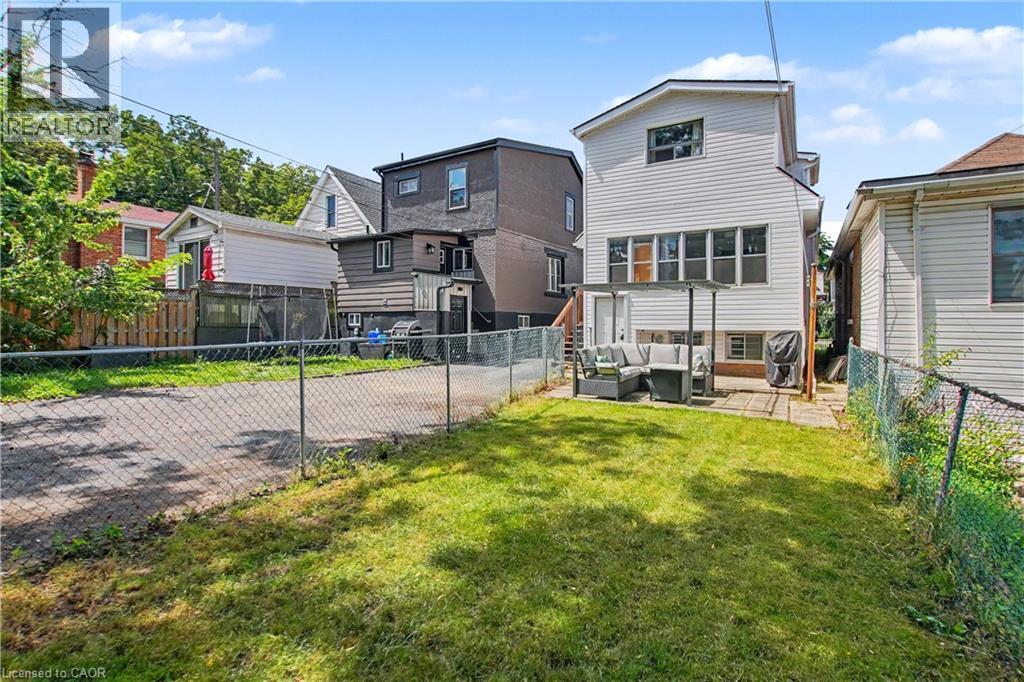 279 Ottawa Street S, Hamilton, ON - Outdoor