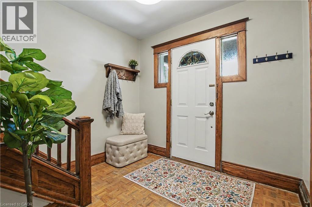 279 Ottawa Street S, Hamilton, ON - Indoor Photo Showing Other Room