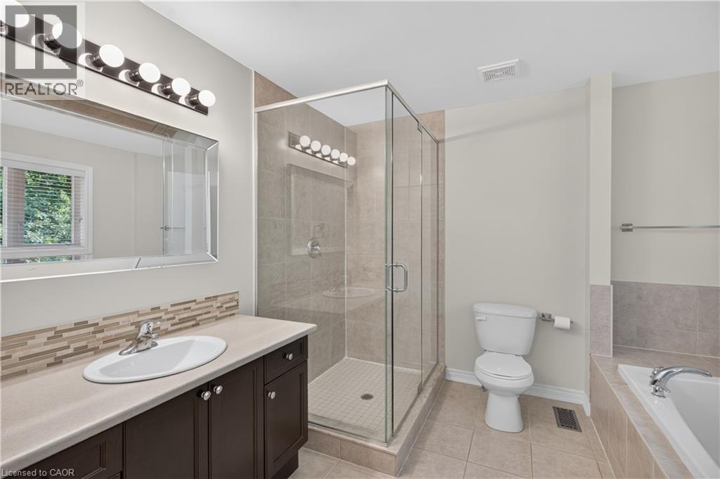 82 Maplevale Drive, Ancaster, ON - Indoor Photo Showing Bathroom