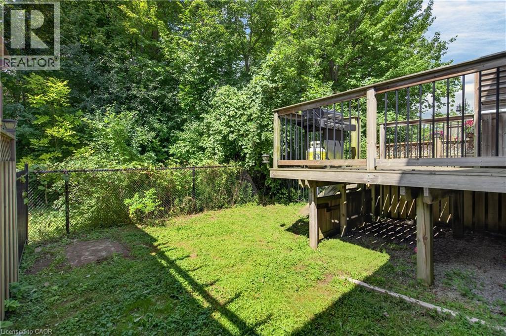 82 Maplevale Drive, Ancaster, ON - Outdoor