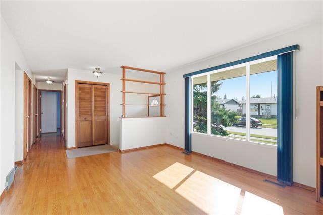 35 Brazil St, Winnipeg, MB - Indoor Photo Showing Other Room