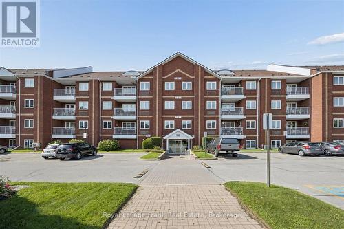 210 - 193 LAKE DRIVEWAY DRIVE W  Ajax (South West), ON L1S 7H8