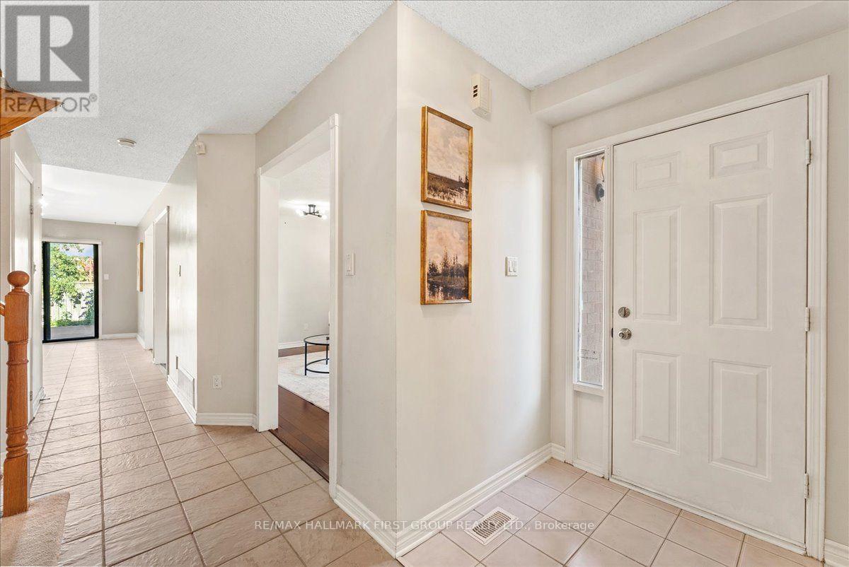 39 Keys Drive, Ajax, ON - Indoor Photo Showing Other Room