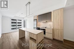 1909 - 70 ORDNANCE STREET Toronto, ON M6K 0G9