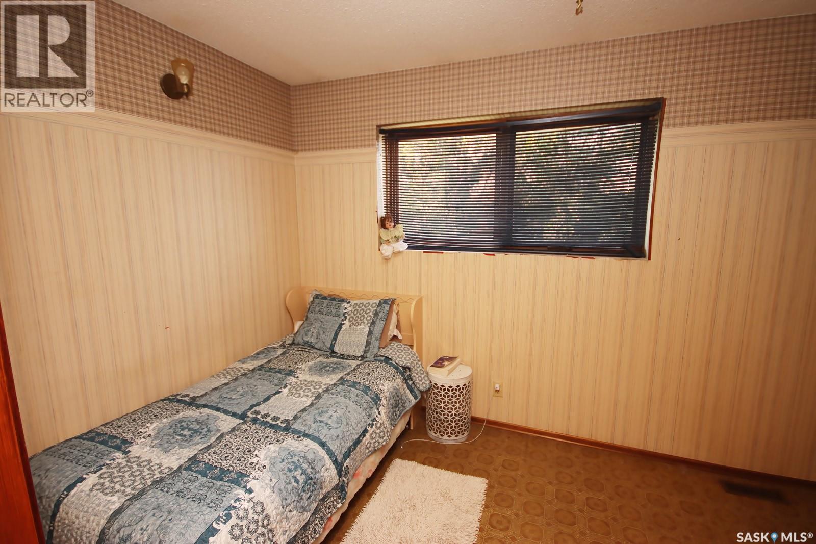 506 Garrish Place, Estevan, SK - Indoor Photo Showing Bedroom