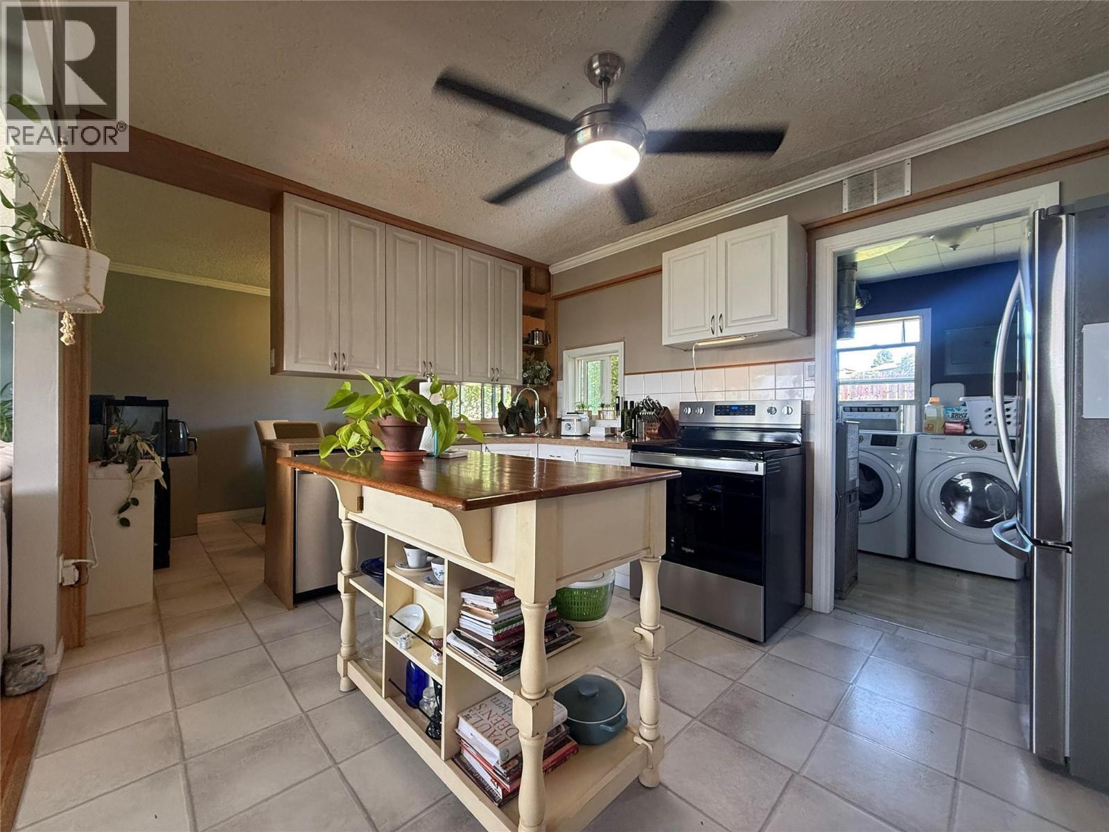904 Cornwall Crescent, Dawson Creek, BC - Indoor