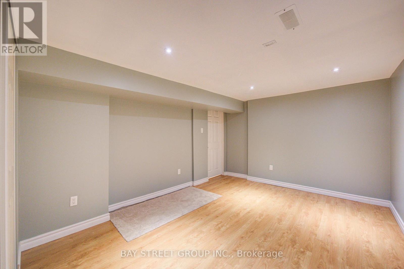 5922 Dalebrook Crescent, Mississauga, ON - Indoor Photo Showing Other Room