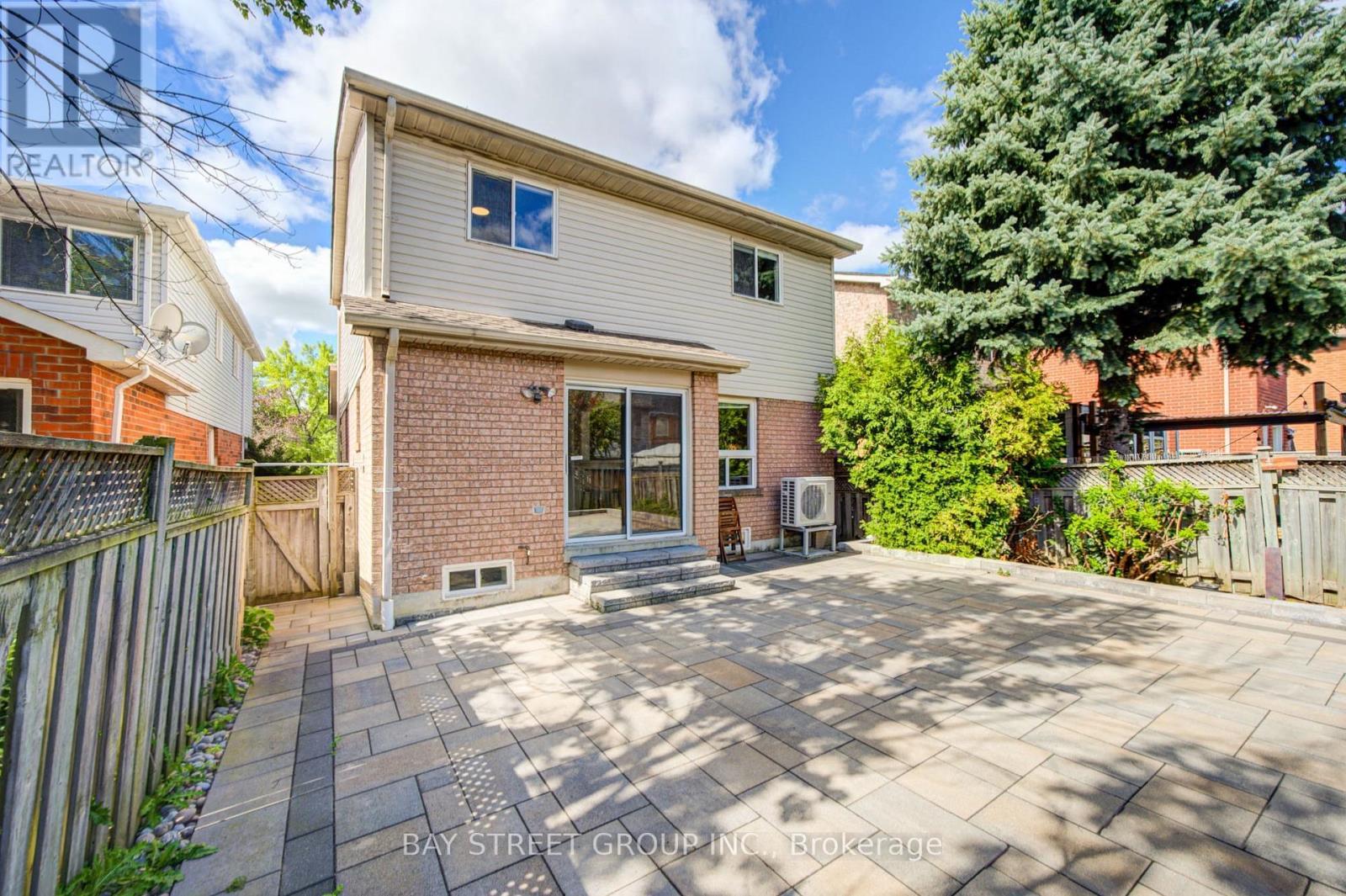 5922 Dalebrook Crescent, Mississauga, ON - Outdoor With Exterior