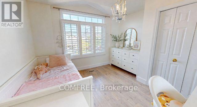 723 Munich Circle, Waterloo, ON - Indoor Photo Showing Bedroom