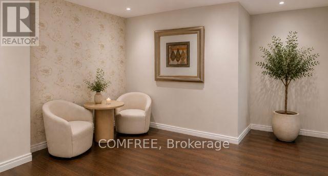 723 Munich Circle, Waterloo, ON - Indoor Photo Showing Other Room