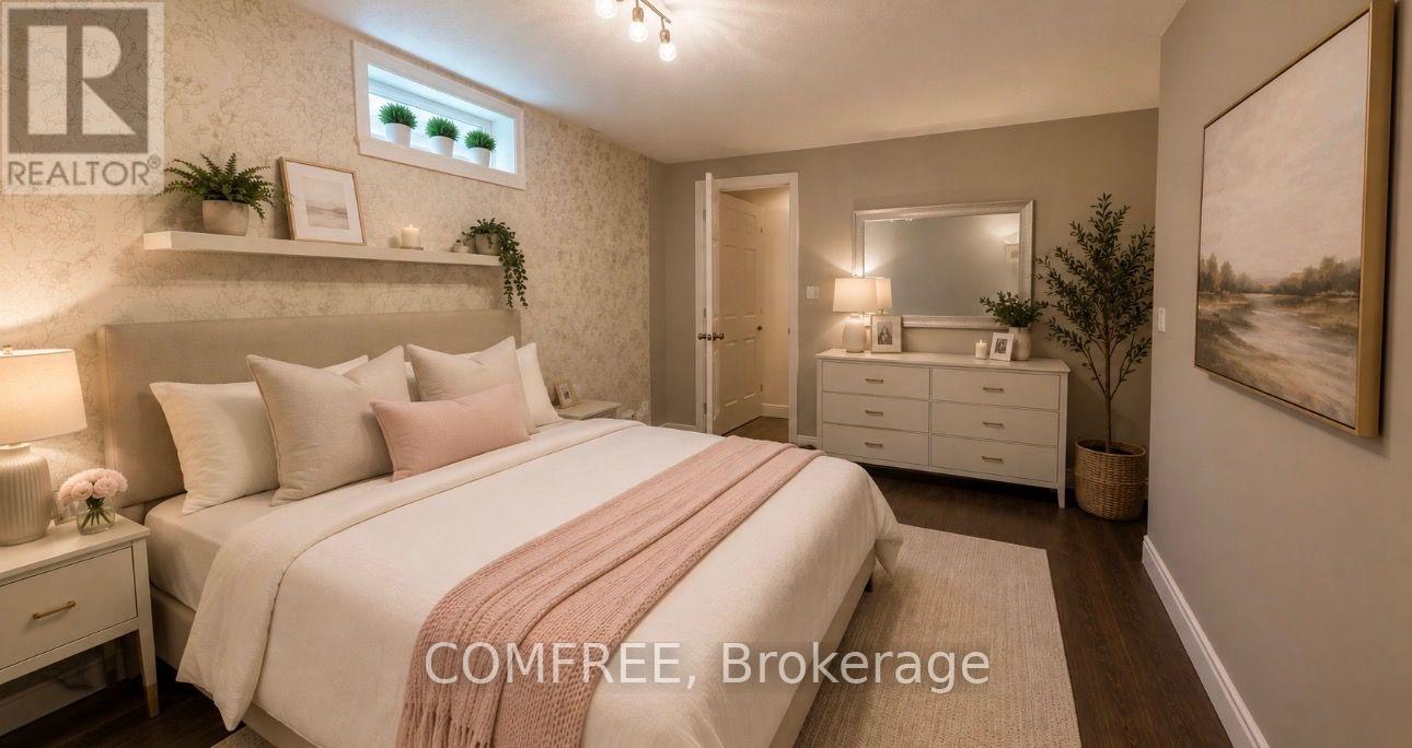 723 Munich Circle, Waterloo, ON - Indoor Photo Showing Bedroom