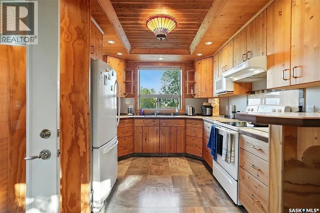 224 Bird Street, Loreburn, SK - Indoor Photo Showing Kitchen With Double Sink