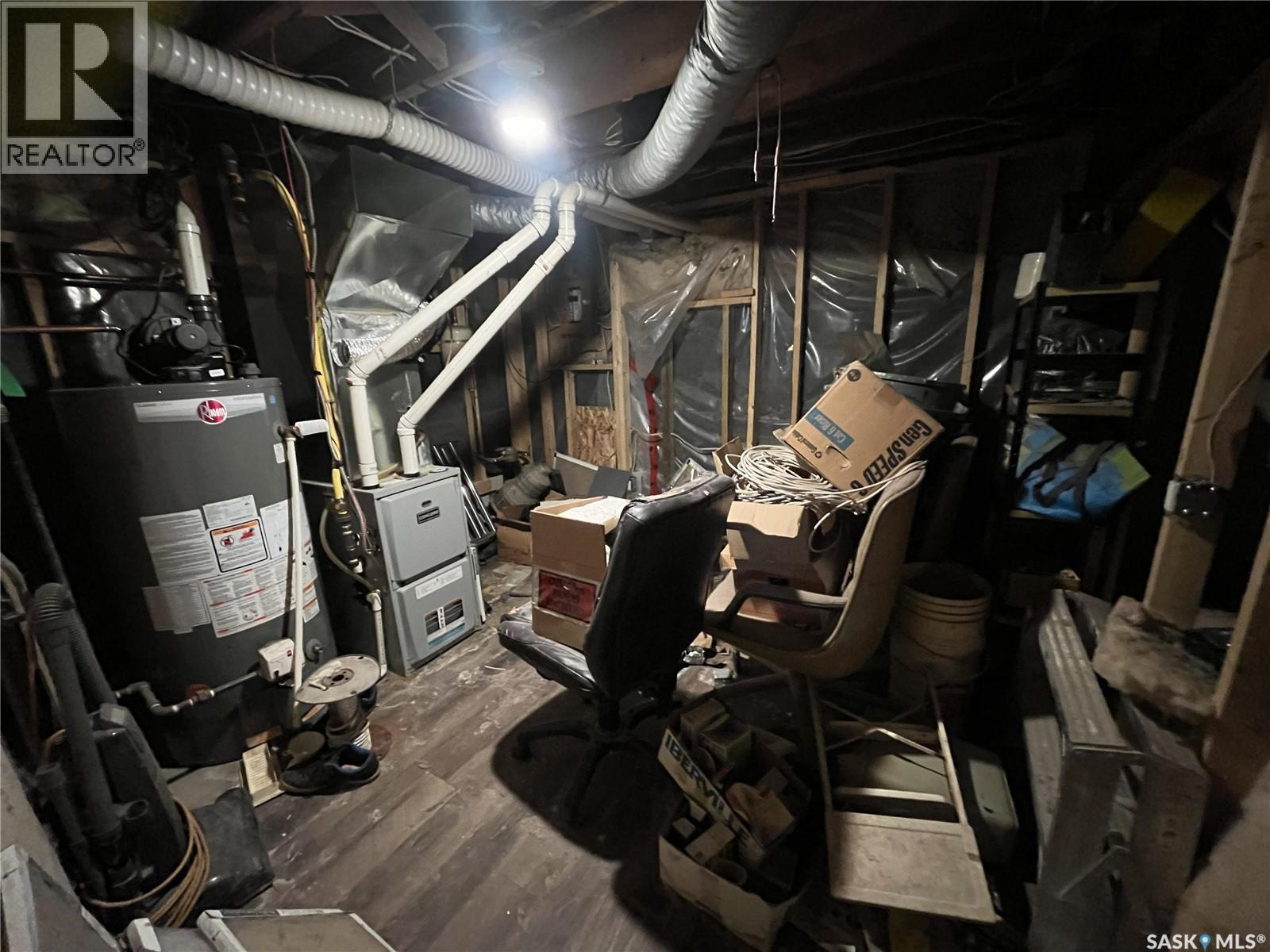 720 3Rd Avenue N, Saskatoon, SK - Indoor Photo Showing Basement