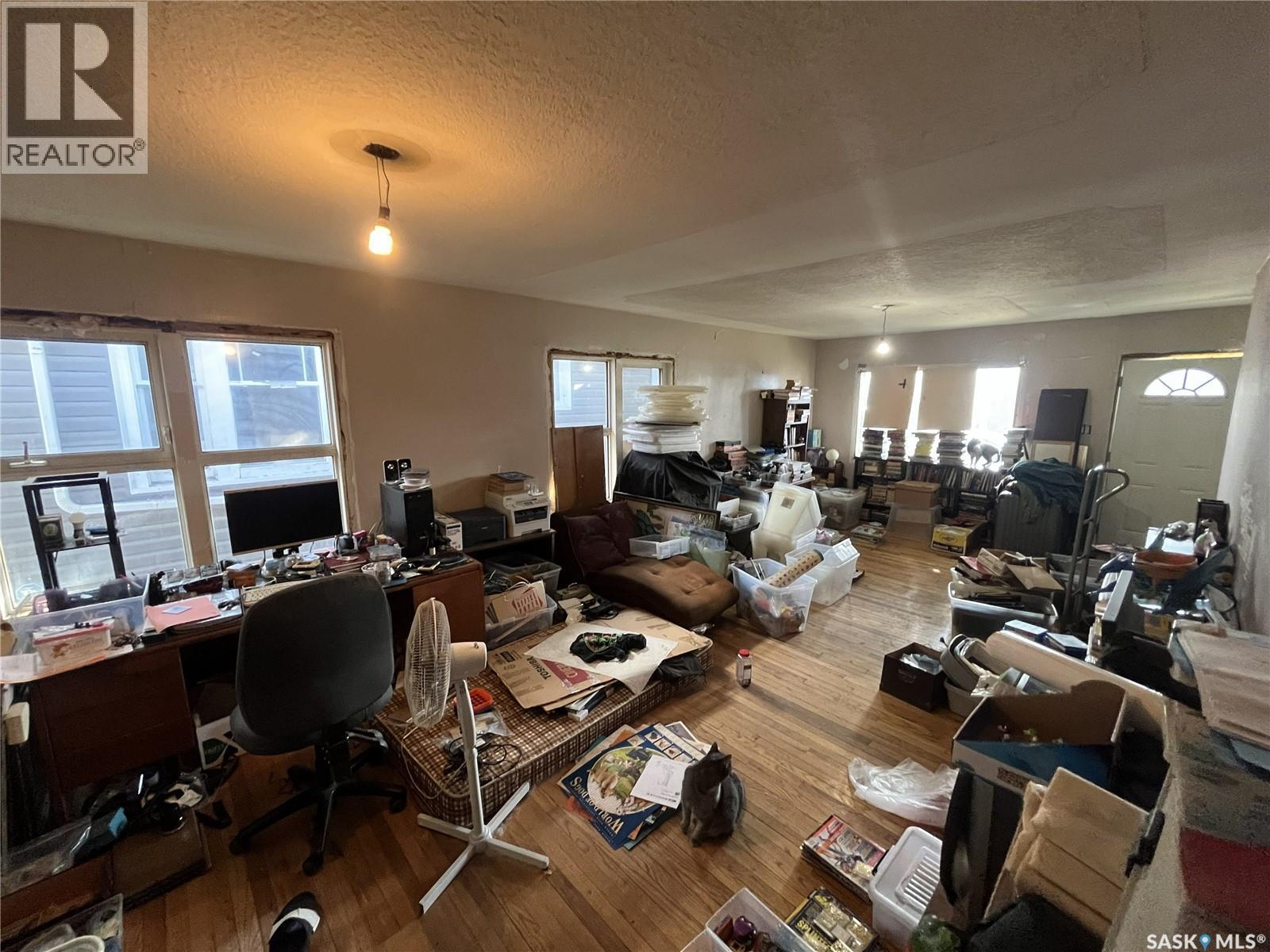 720 3Rd Avenue N, Saskatoon, SK - Indoor Photo Showing Office