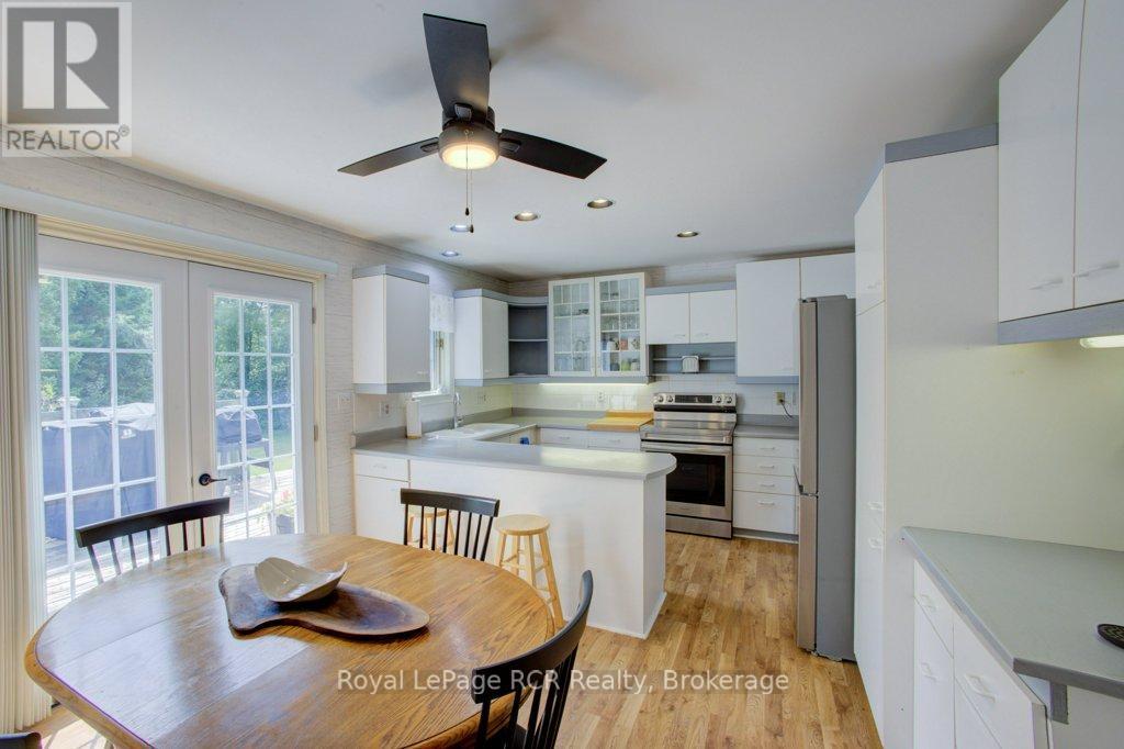 7287 Wellington Rd 109, Mapleton, ON - Indoor