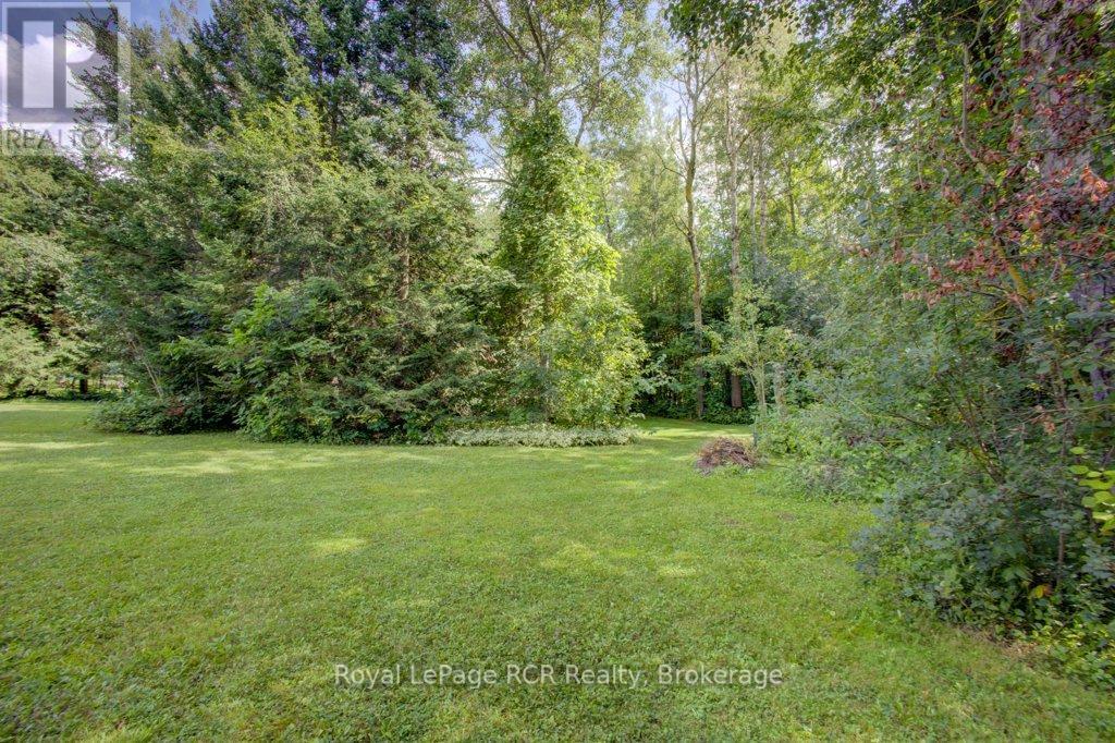 7287 Wellington Rd 109, Mapleton, ON - Outdoor