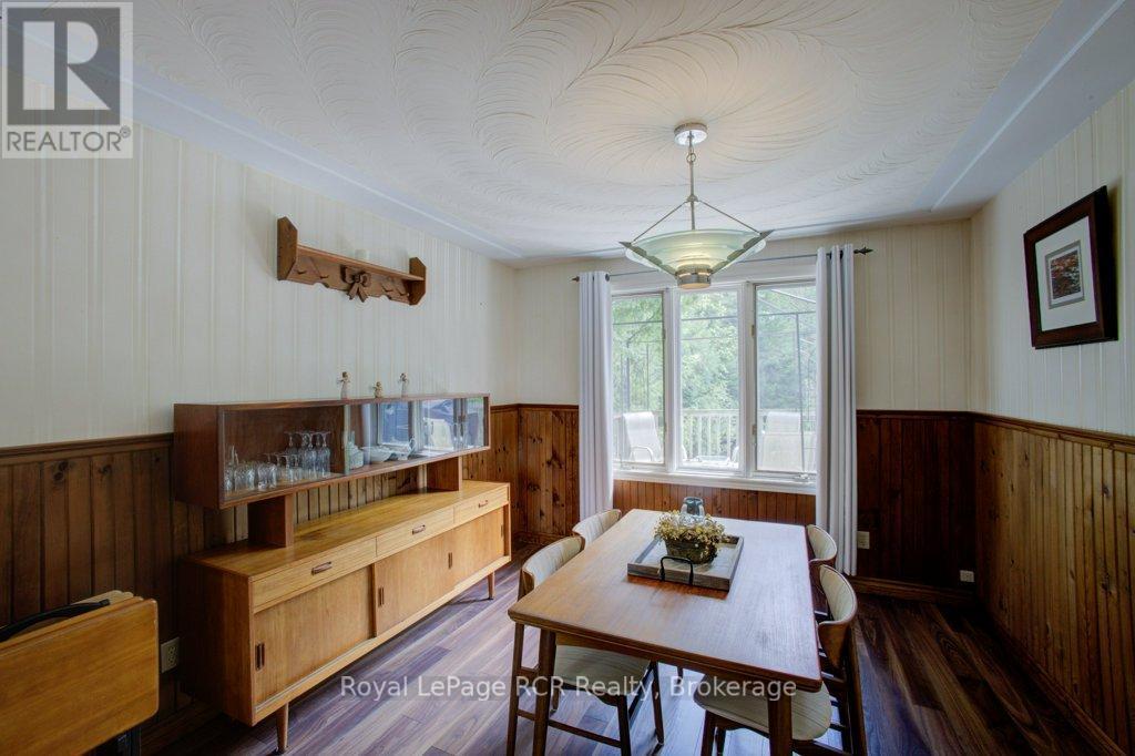7287 Wellington Rd 109, Mapleton, ON - Indoor Photo Showing Other Room