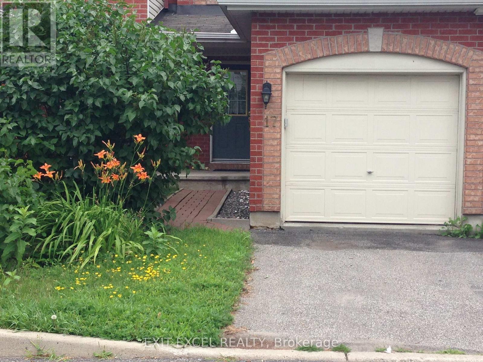 17 Heartleaf Private, Ottawa, ON - Outdoor