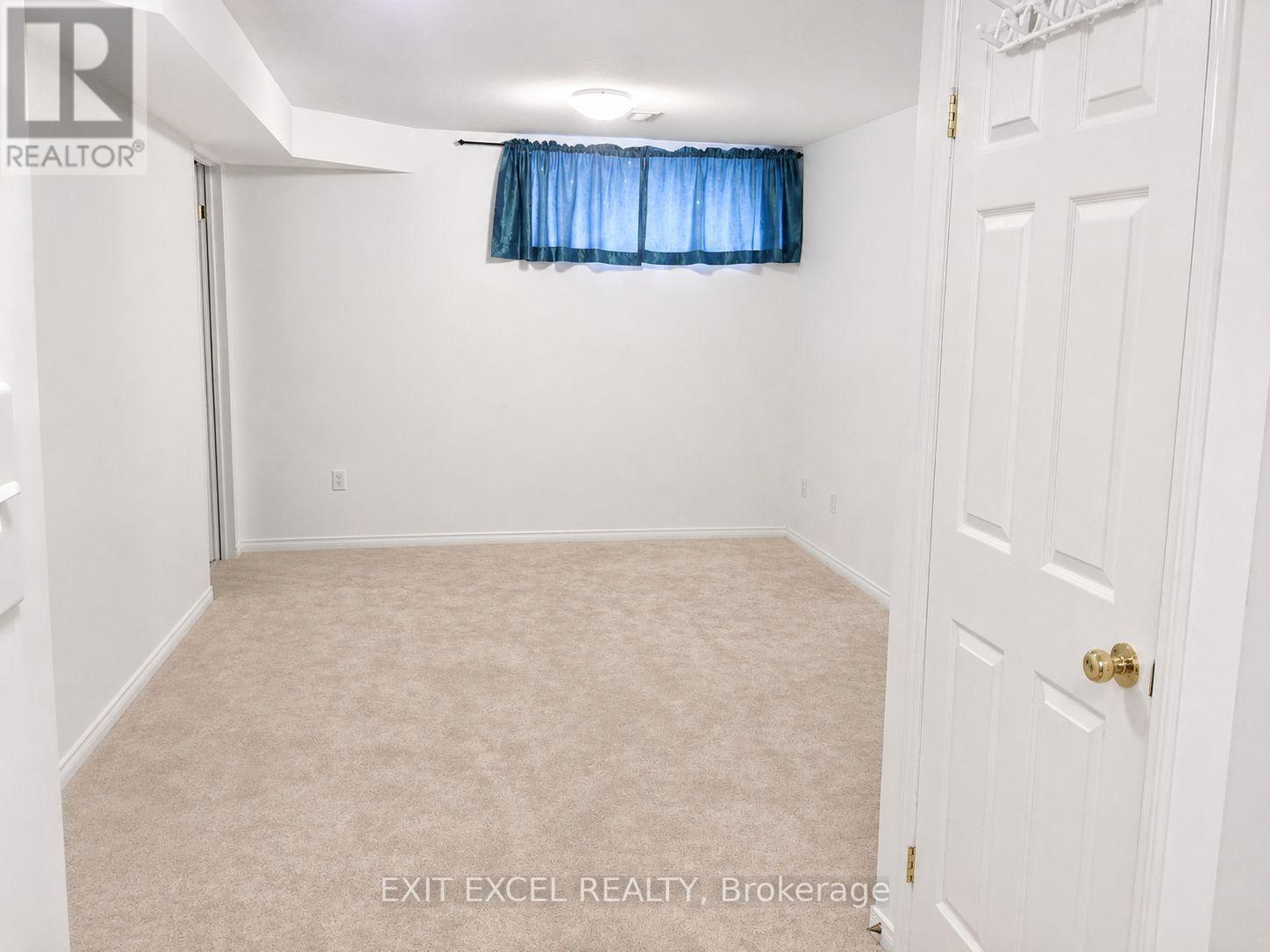 17 Heartleaf Private, Ottawa, ON - Indoor Photo Showing Other Room
