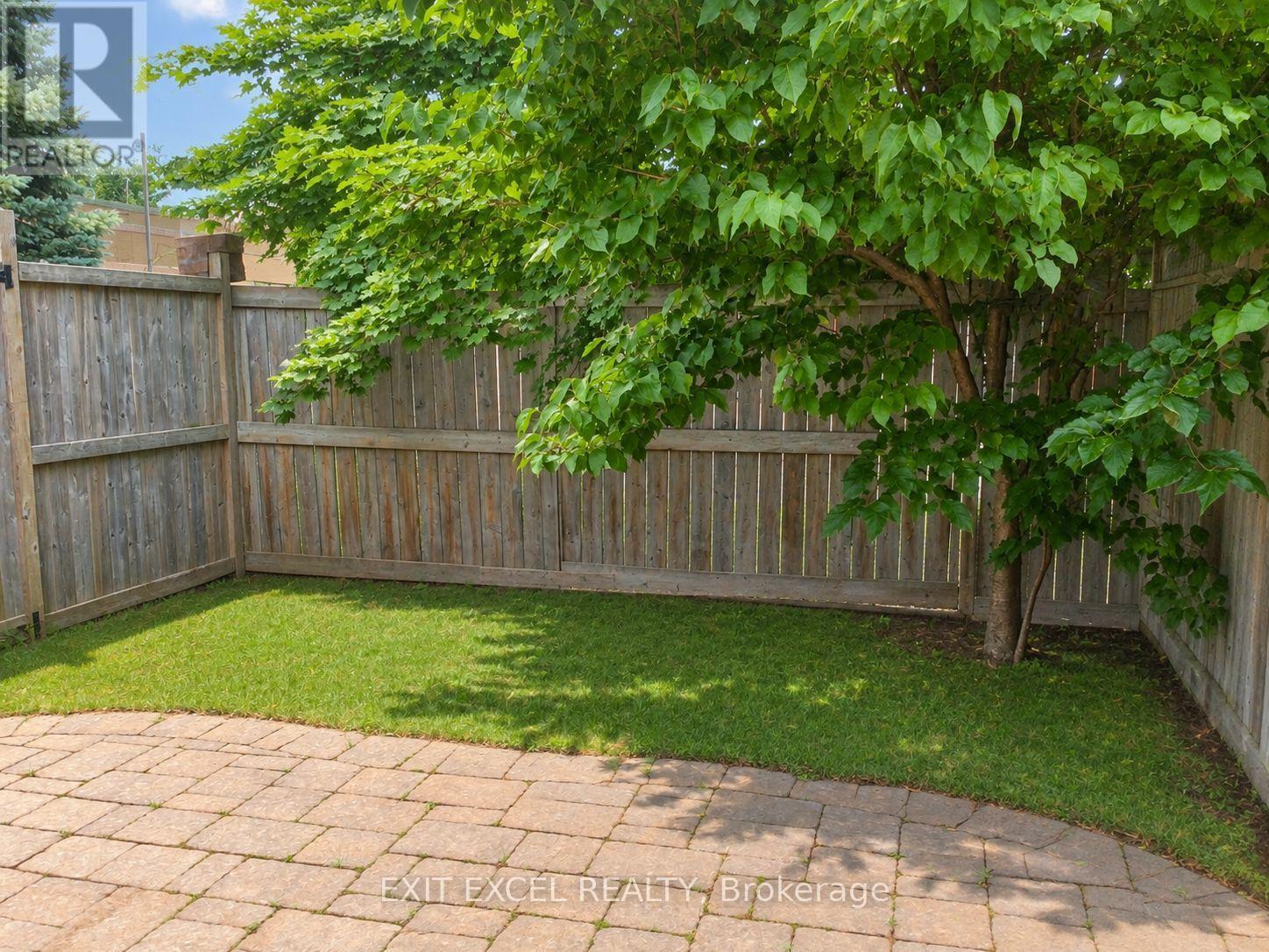 17 Heartleaf Private, Ottawa, ON - Outdoor