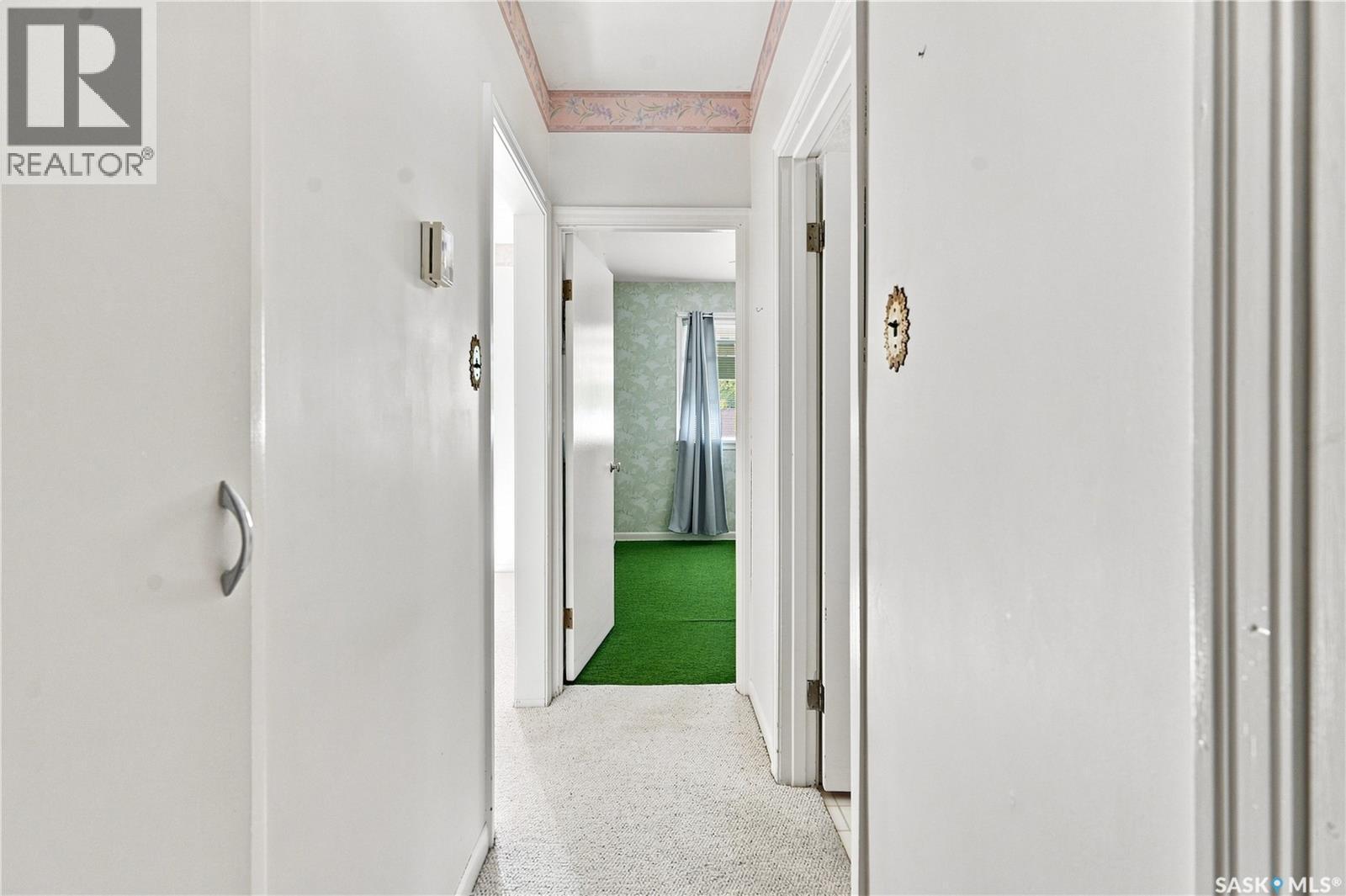 1506 Edward Avenue, Saskatoon, SK - Indoor Photo Showing Other Room