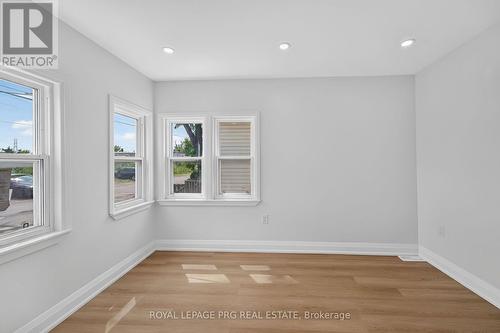 29 Mckinstry Street, Hamilton, ON - Indoor Photo Showing Other Room