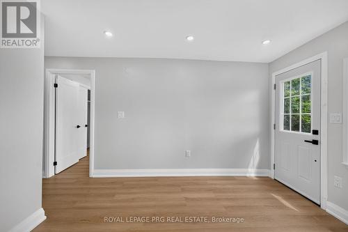 29 Mckinstry Street, Hamilton, ON - Indoor Photo Showing Other Room