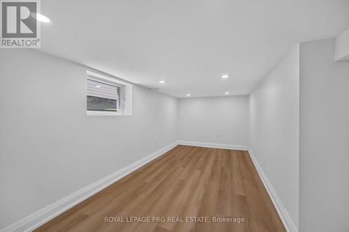 29 Mckinstry Street, Hamilton, ON - Indoor Photo Showing Other Room