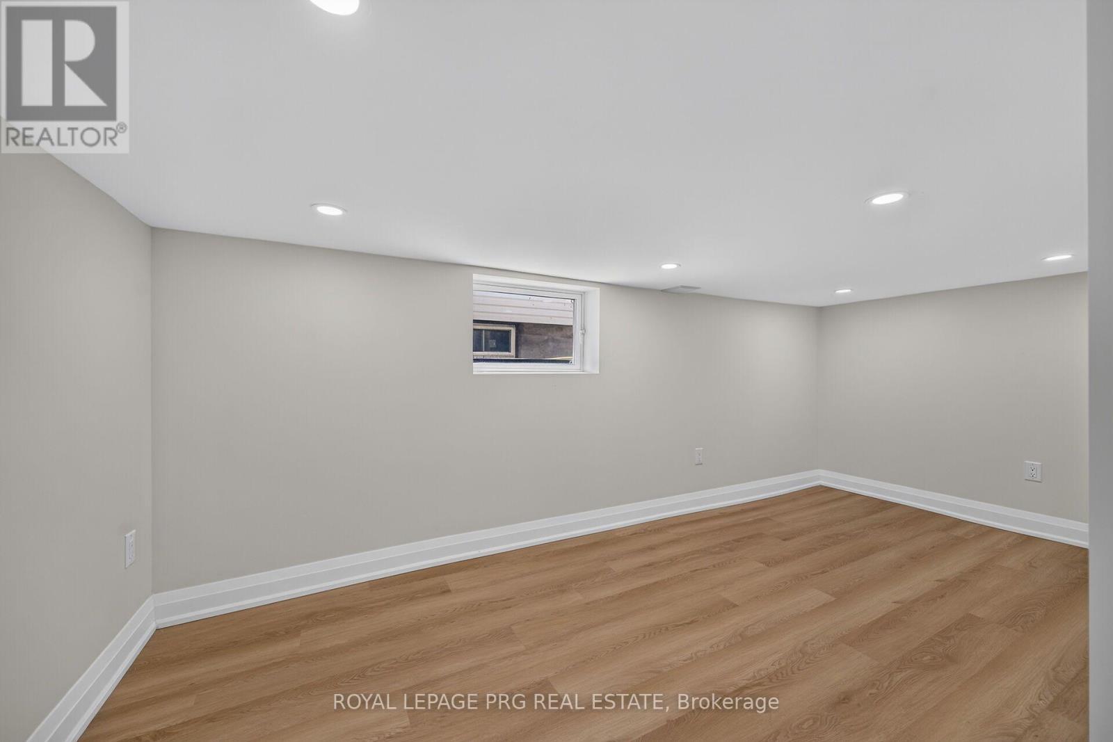 29 Mckinstry Street, Hamilton, ON - Indoor Photo Showing Other Room