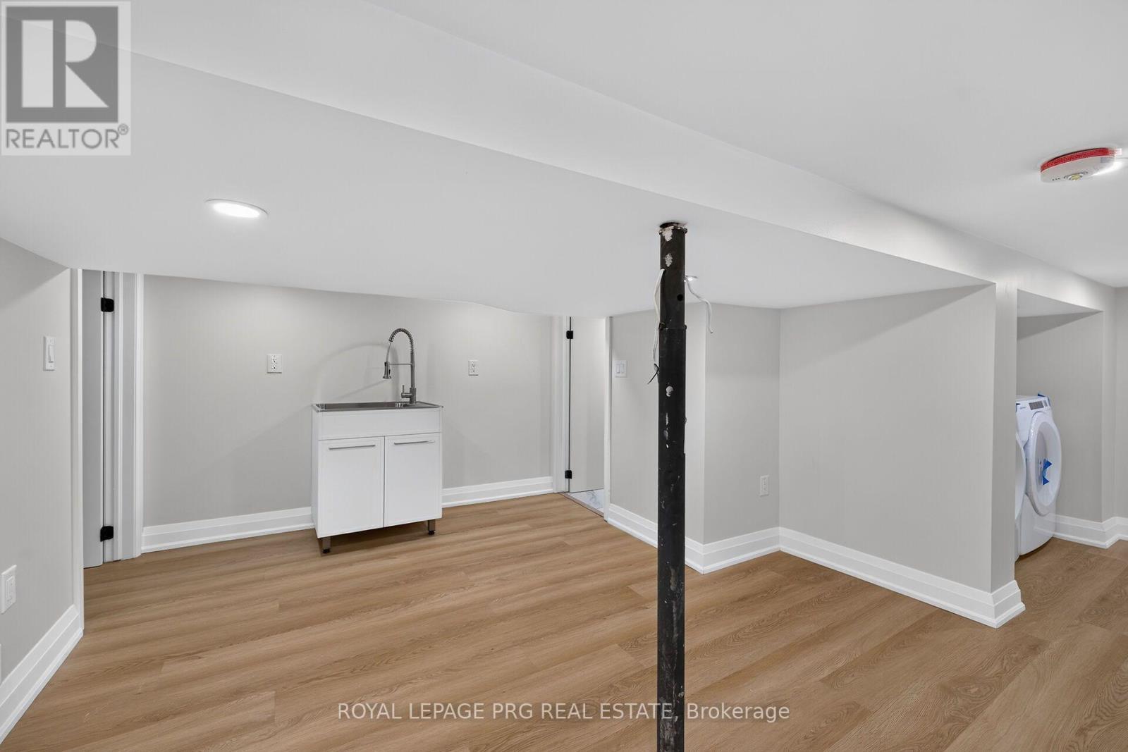 29 Mckinstry Street, Hamilton, ON - Indoor Photo Showing Other Room