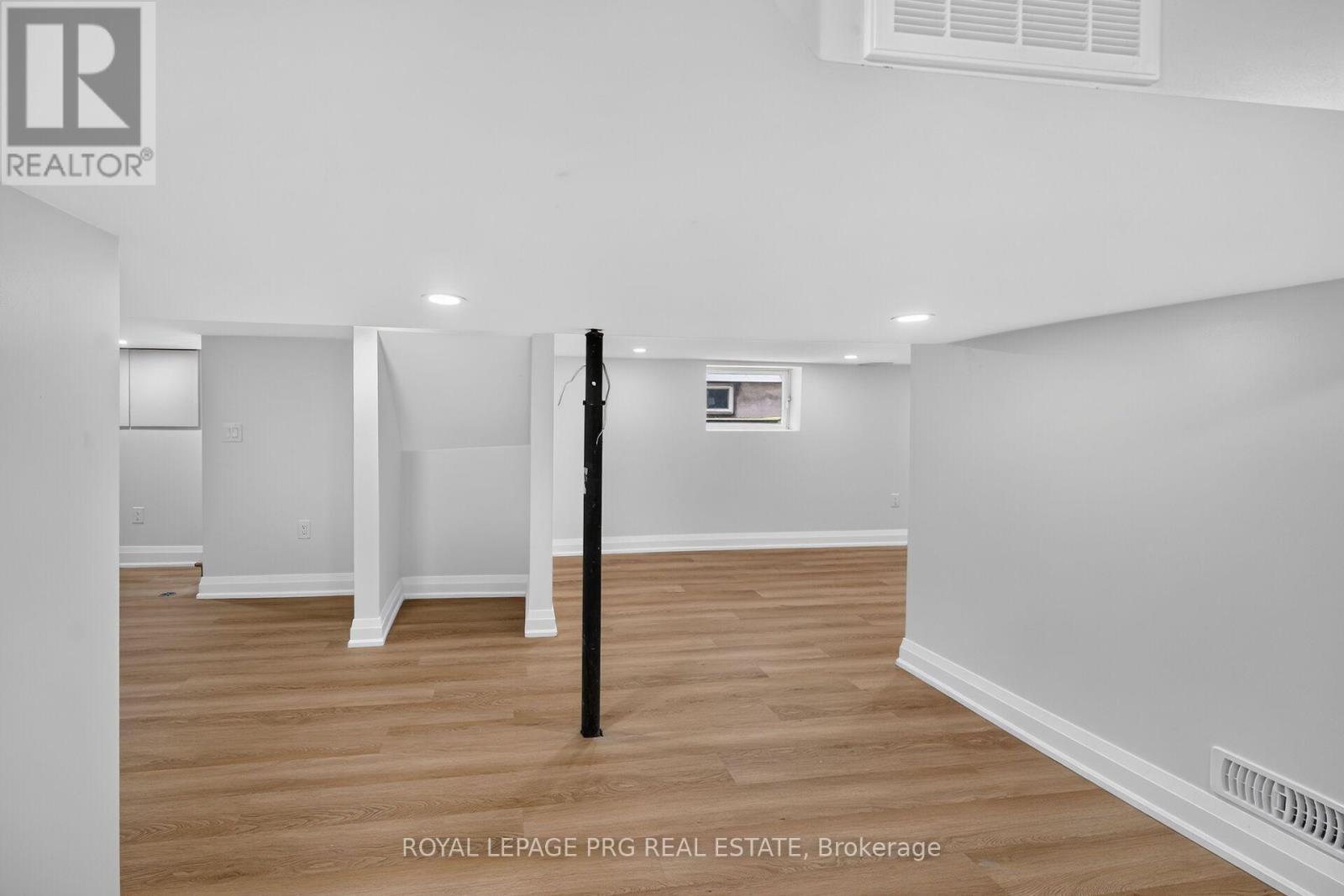 29 Mckinstry Street, Hamilton, ON - Indoor