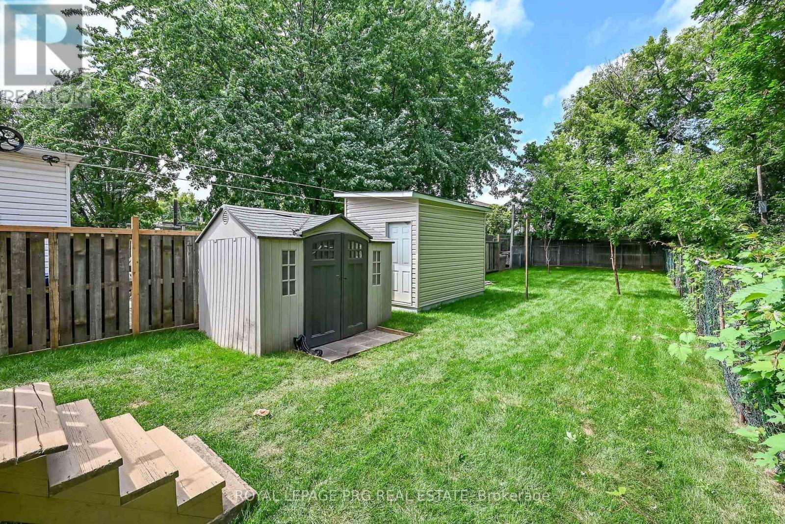 29 Mckinstry Street, Hamilton, ON - Outdoor